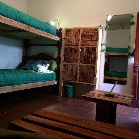 הומאהואקה La Puerta Verde Hostel & Bar מראה חיצוני תמונה