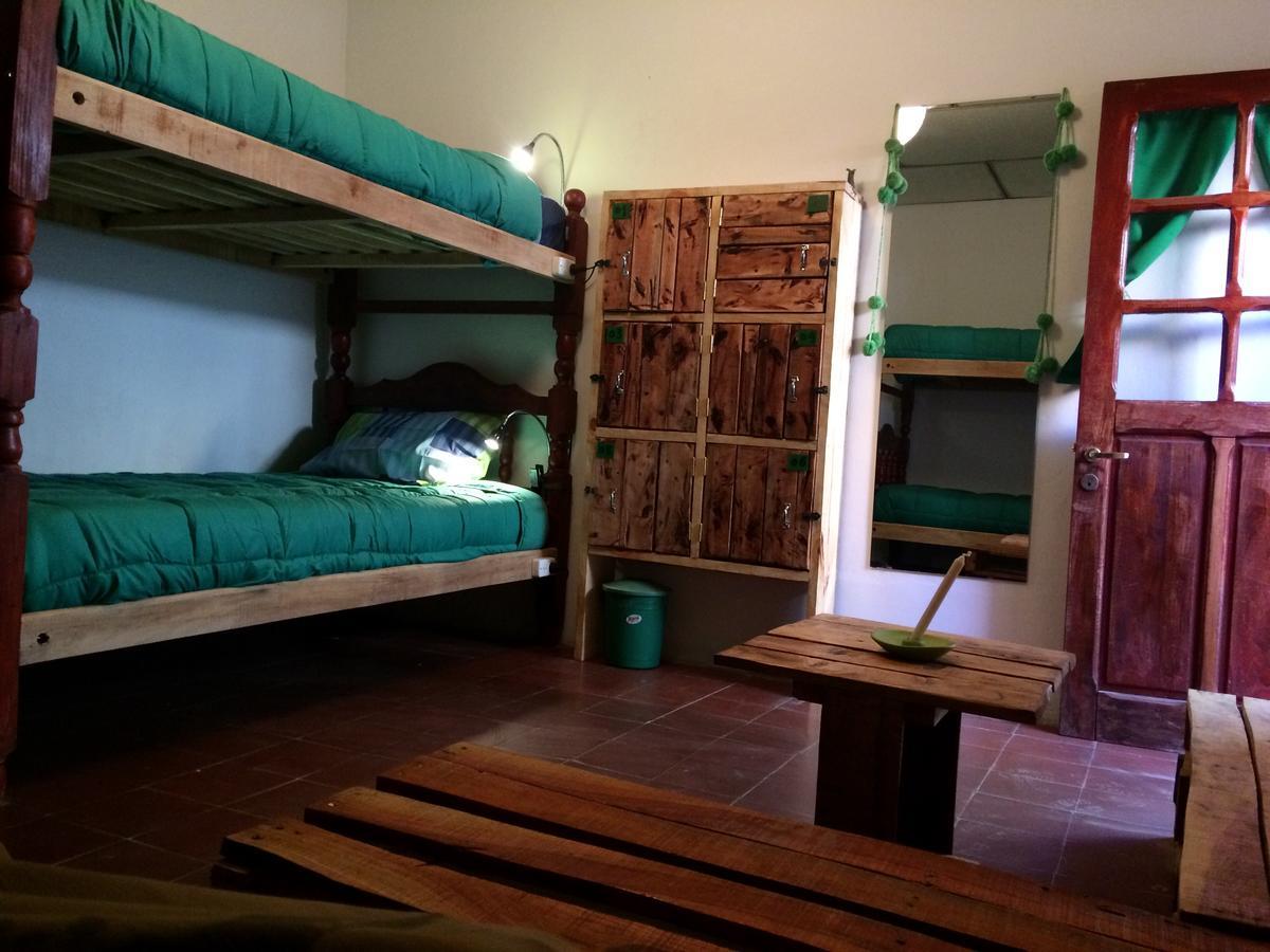 הומאהואקה La Puerta Verde Hostel & Bar מראה חיצוני תמונה