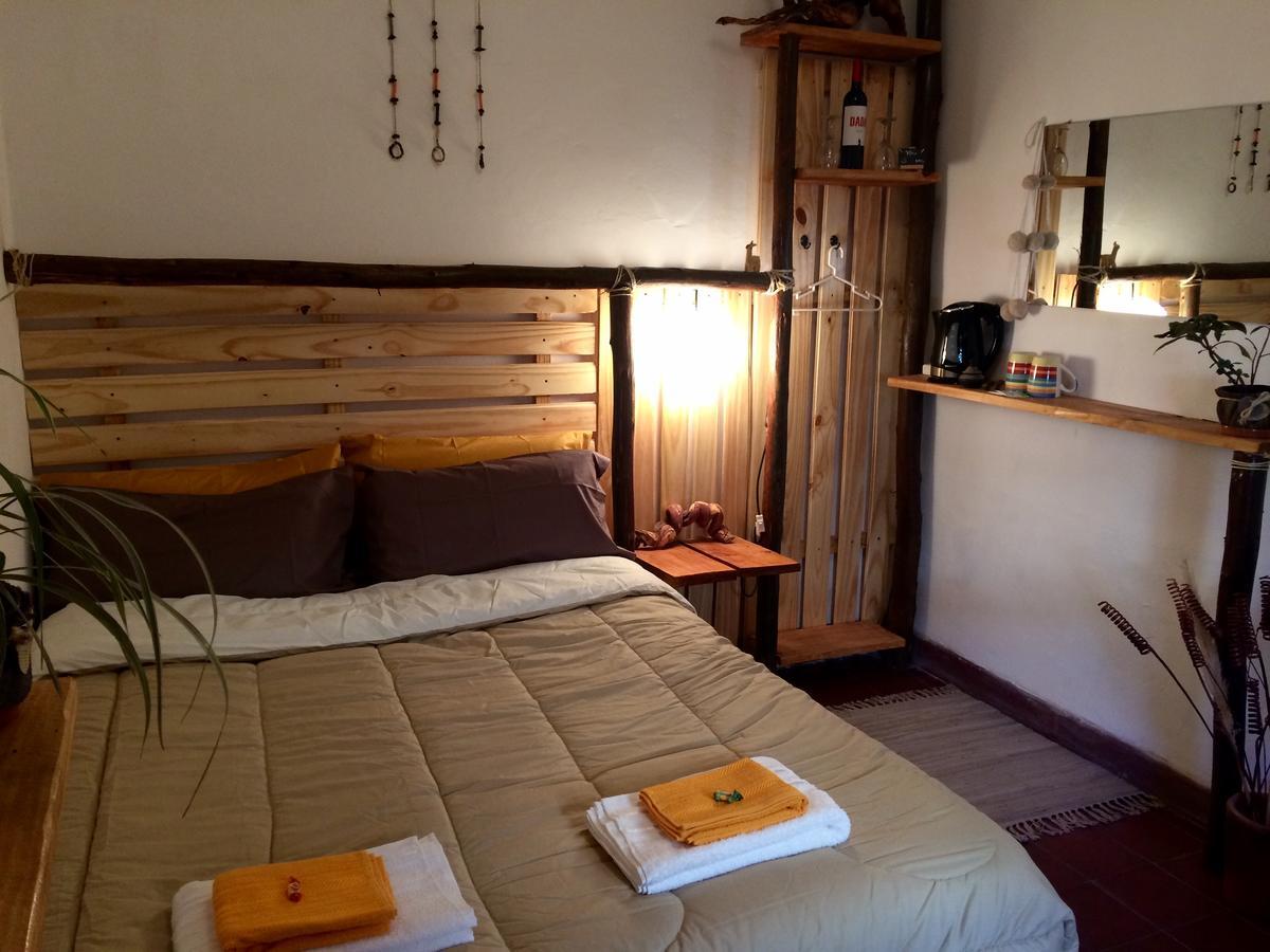 הומאהואקה La Puerta Verde Hostel & Bar מראה חיצוני תמונה