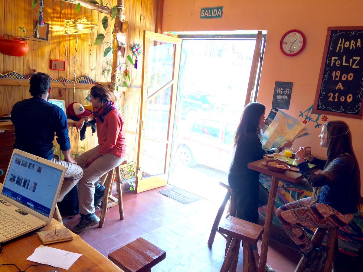 הומאהואקה La Puerta Verde Hostel & Bar מראה חיצוני תמונה
