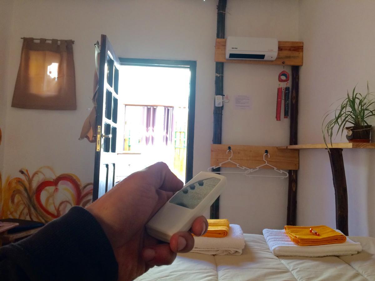 הומאהואקה La Puerta Verde Hostel & Bar מראה חיצוני תמונה