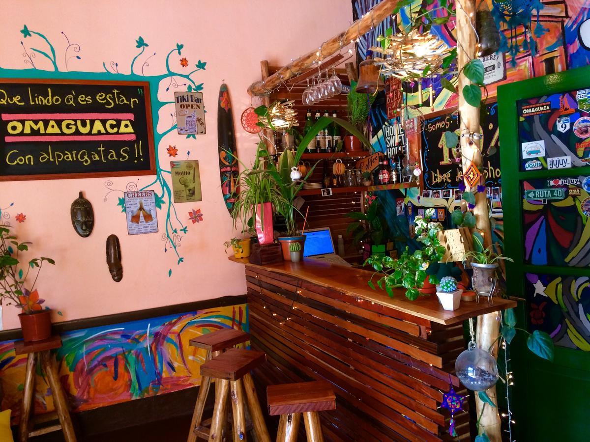 הומאהואקה La Puerta Verde Hostel & Bar מראה חיצוני תמונה