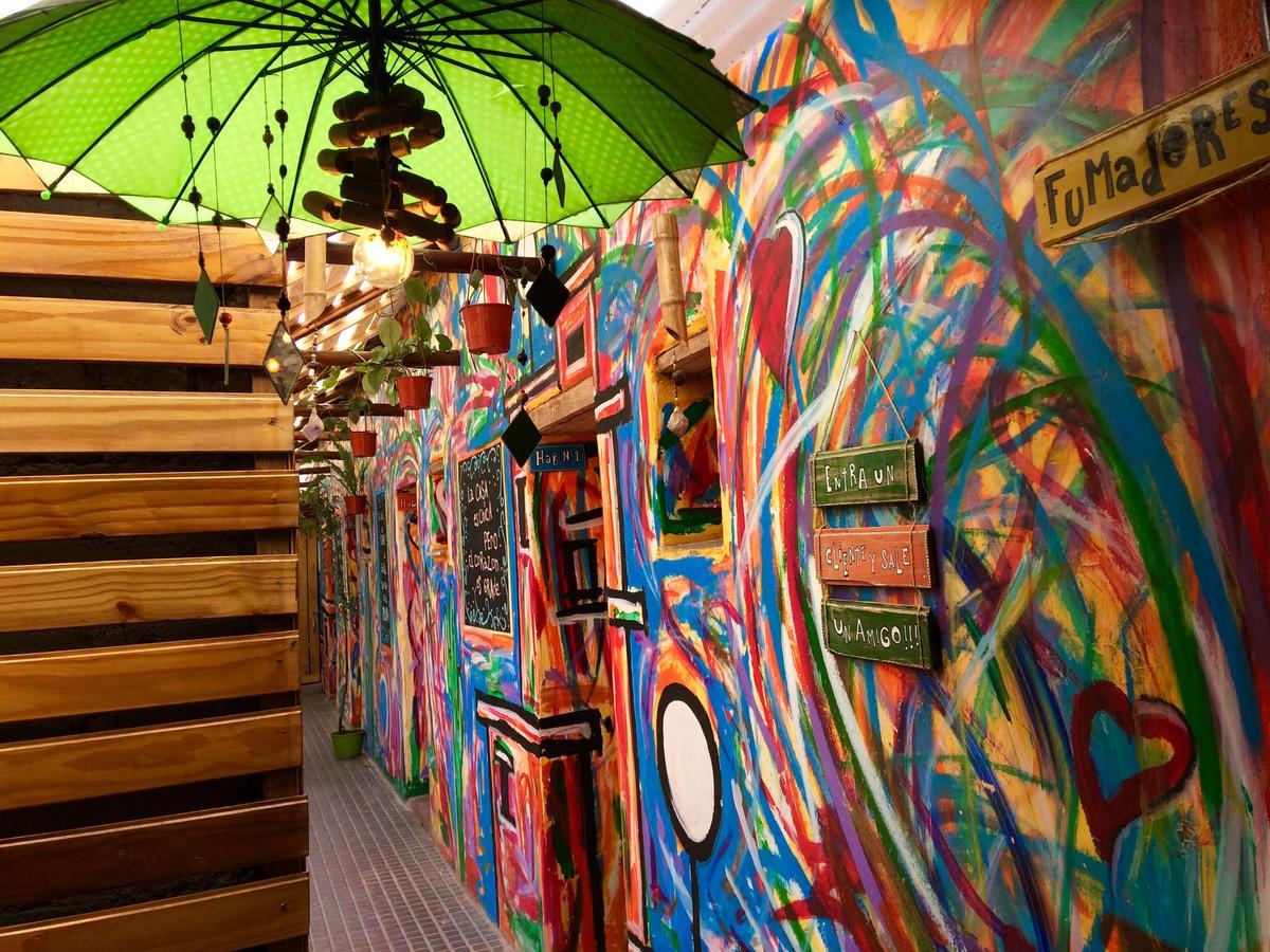 הומאהואקה La Puerta Verde Hostel & Bar מראה חיצוני תמונה